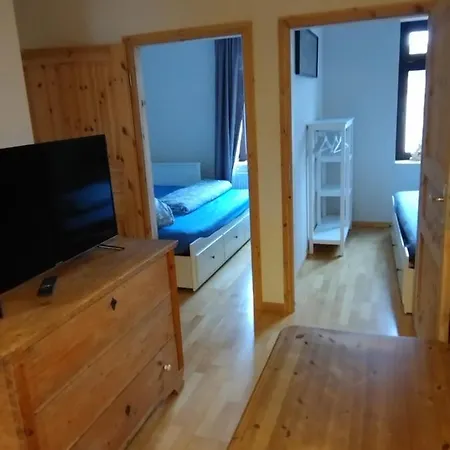 2 In Einem Haus 2 Km Vom Zentrum Leipzigs Appartement