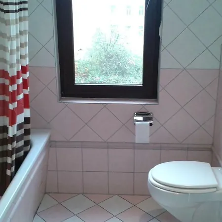 Appartement 2 In Einem Haus 2 Km Vom Zentrum Leipzigs Leipzig